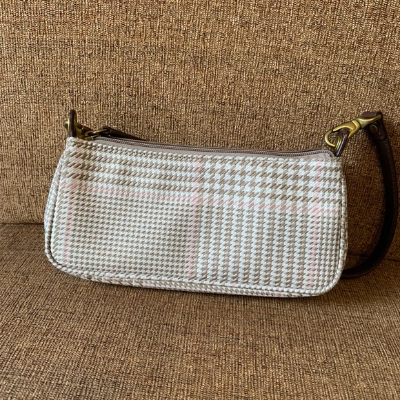 Ralph Lauren Handbags - Ralph Lauren small purse
